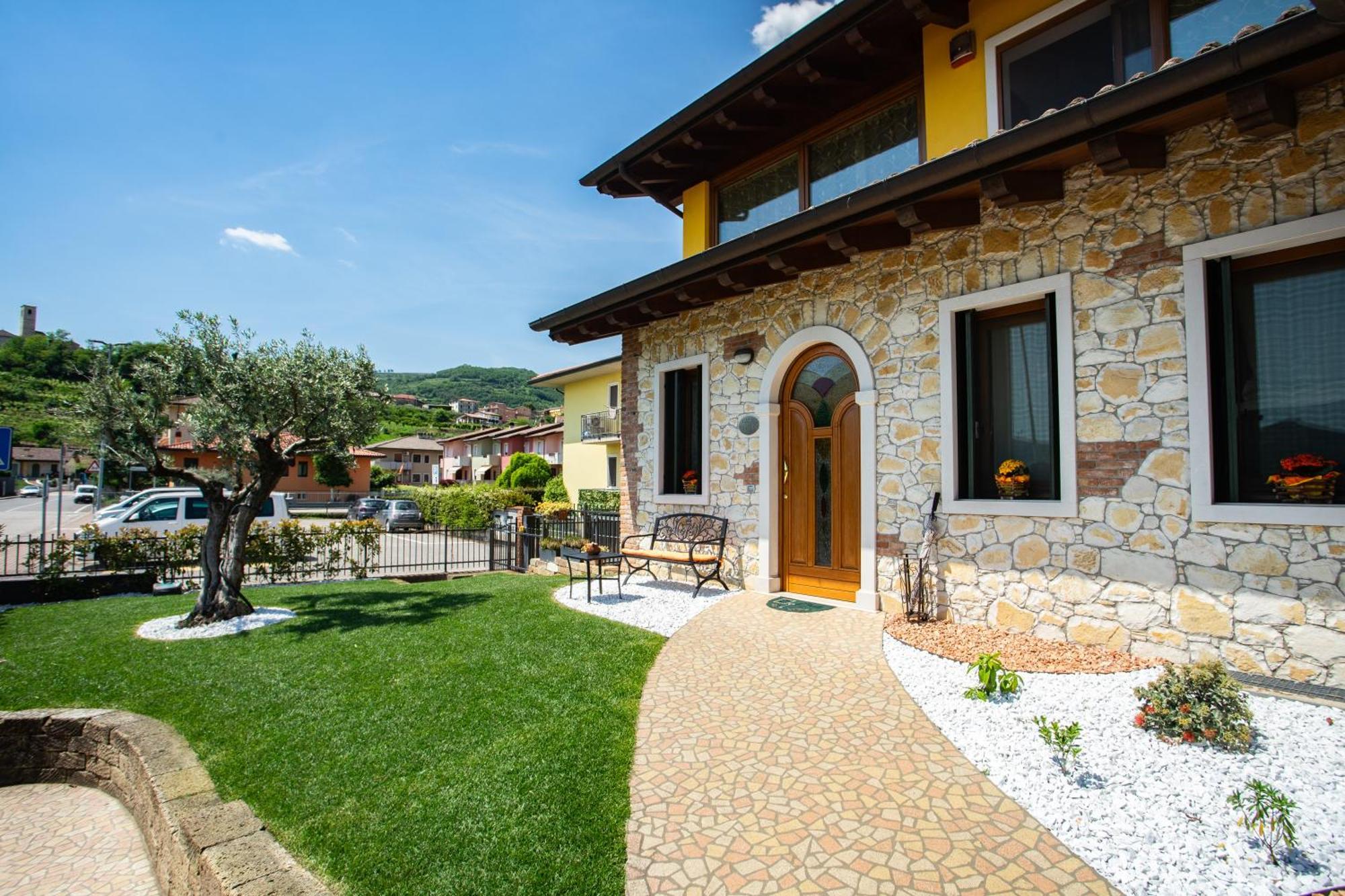 Casa Oliver Montecchia di Crosara Номер фото